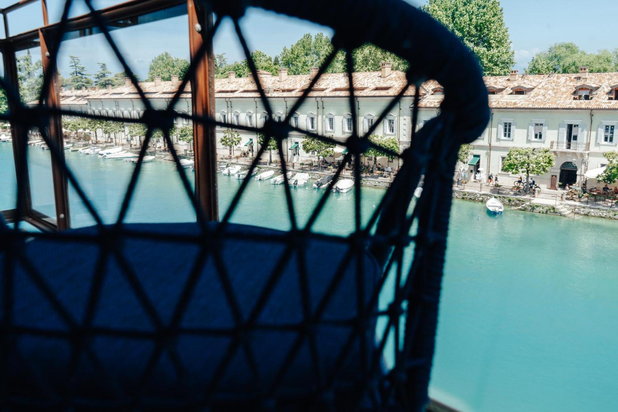 C House Rooms Lake Peschiera del Garda Exterior foto