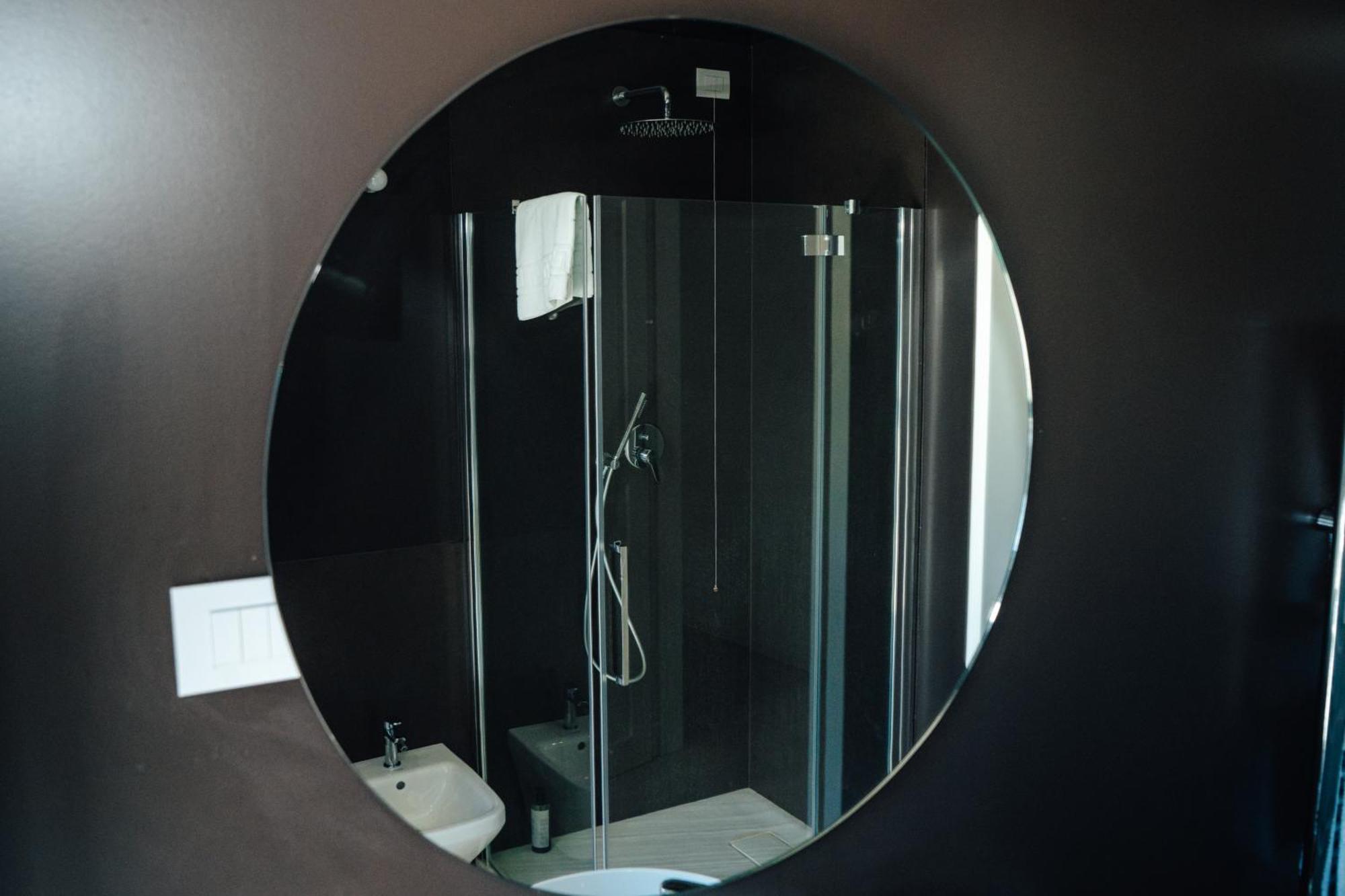 C House Rooms Lake Peschiera del Garda Exterior foto