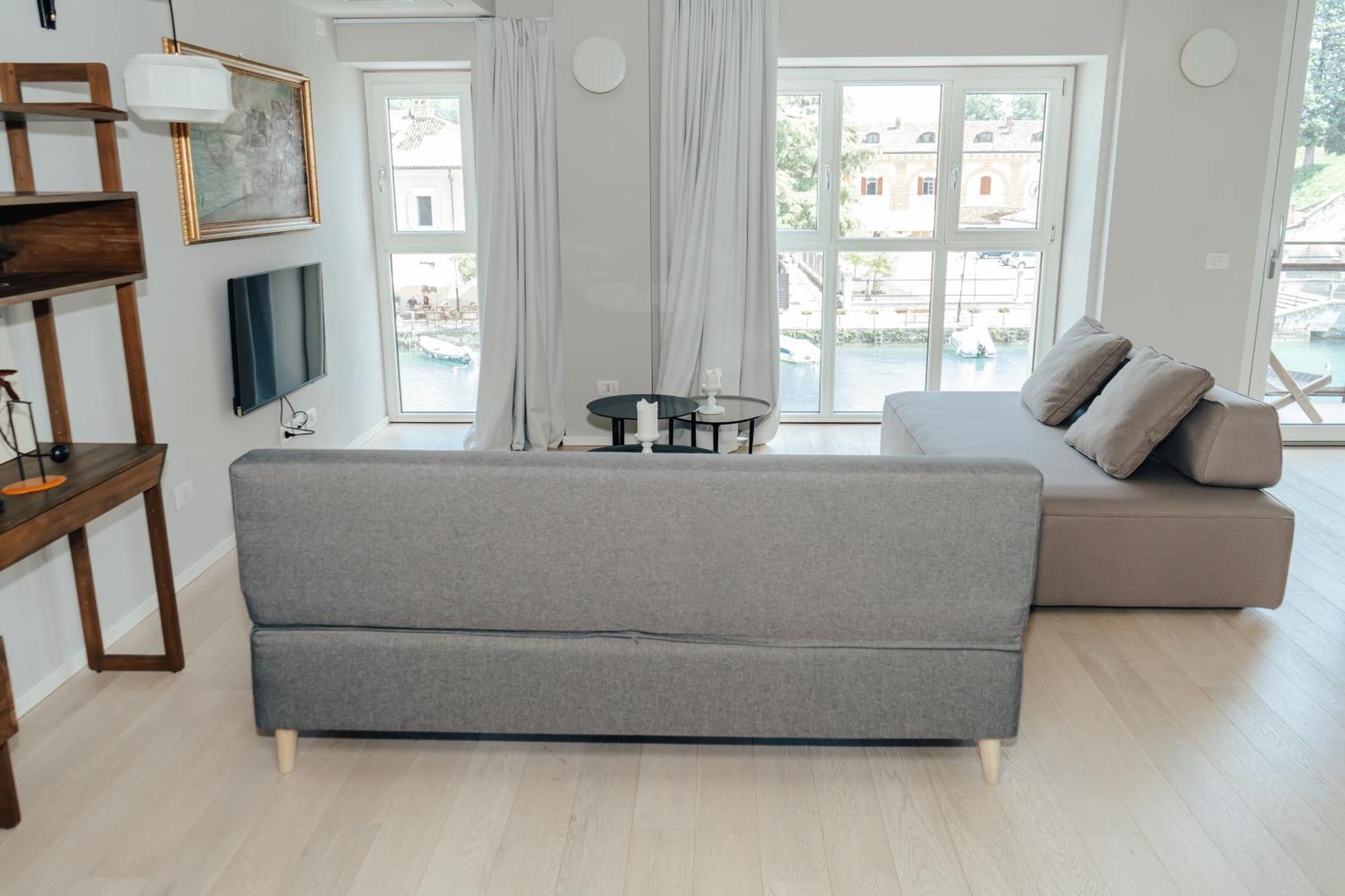 C House Rooms Lake Peschiera del Garda Exterior foto