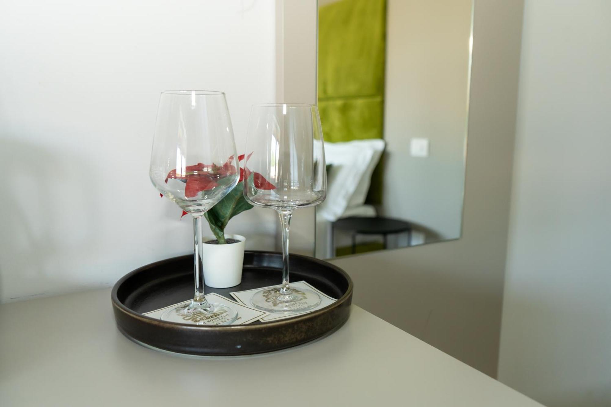 C House Rooms Lake Peschiera del Garda Exterior foto