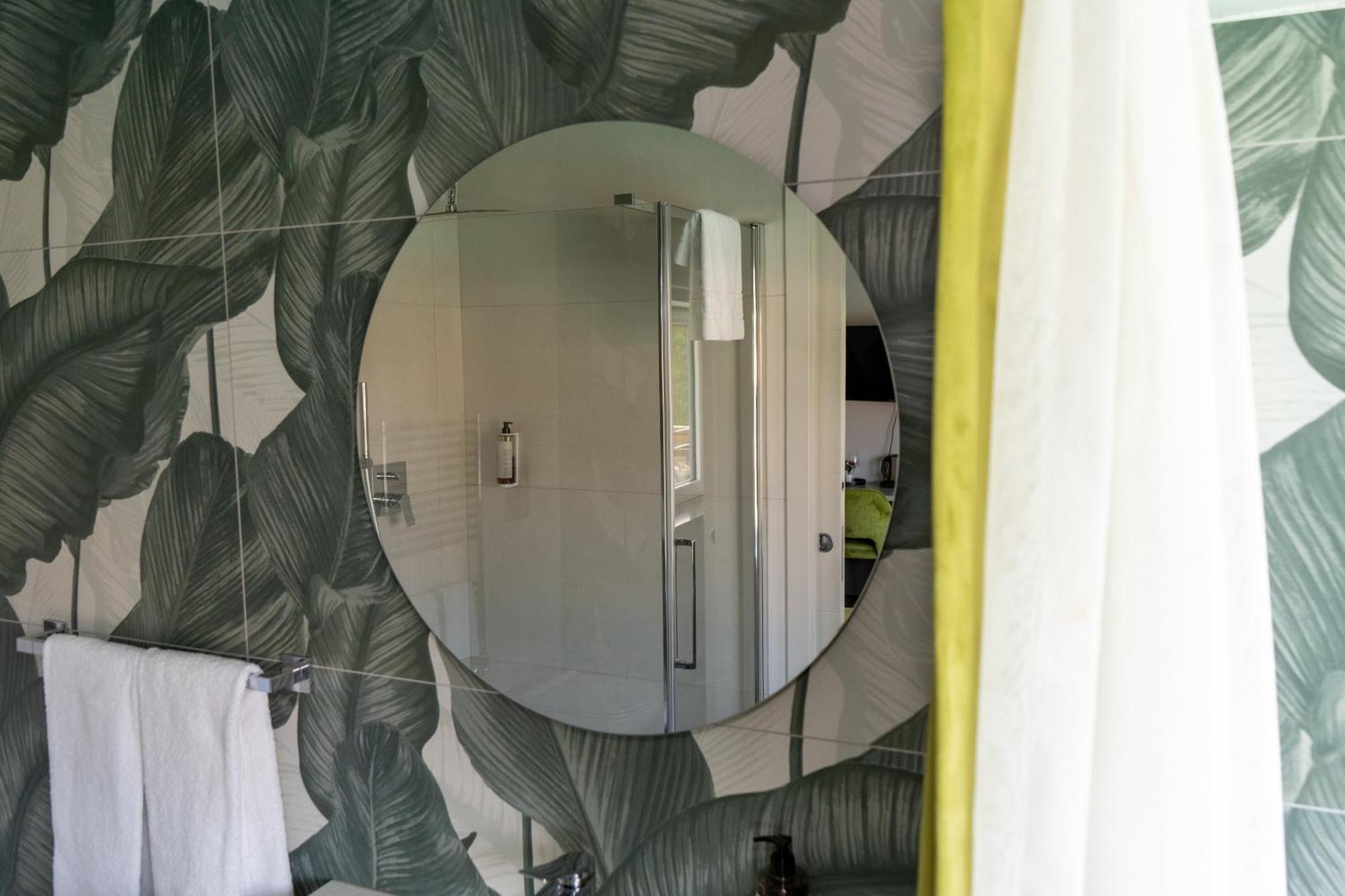 C House Rooms Lake Peschiera del Garda Exterior foto